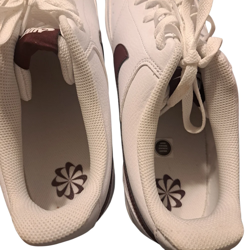 Nike White and Maroon Sneakers Size 13 Court Vision